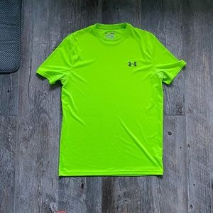 Neon (M) Loose HeatGear Athletic Tee Under Armour